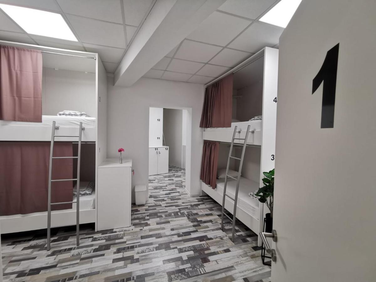 Hostel Book'N'Hook Стобрек Экстерьер фото
